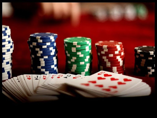 Blackjack - Cao thủ sòng bài tiết lộ 5 bí quyết chơi blackjack nơi công cộng