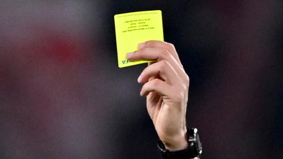 Luật và quy định về thẻ vàng của AFF Cup mà bạn có thể chưa biết