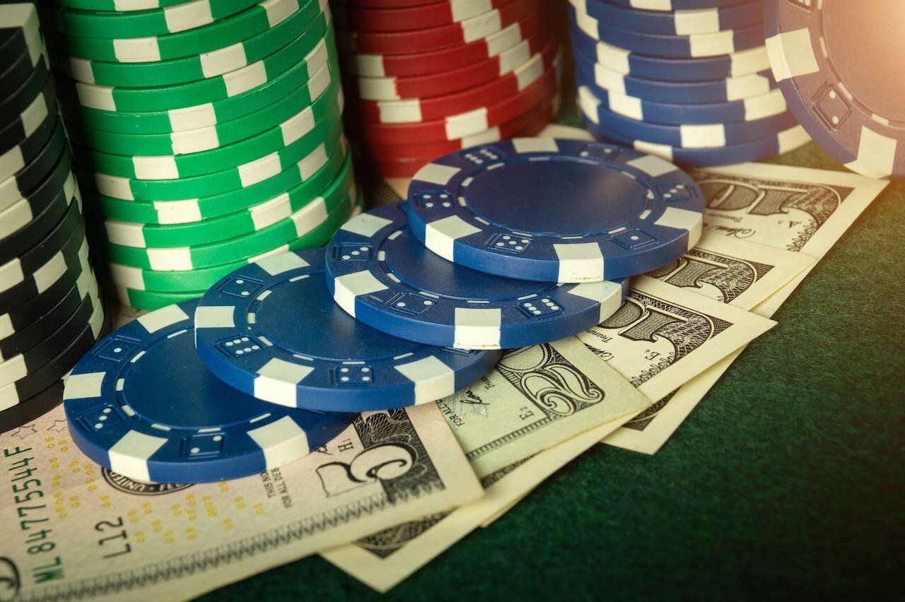 Cách sử dụng Quản lý vốn trong Poker trực tuyến