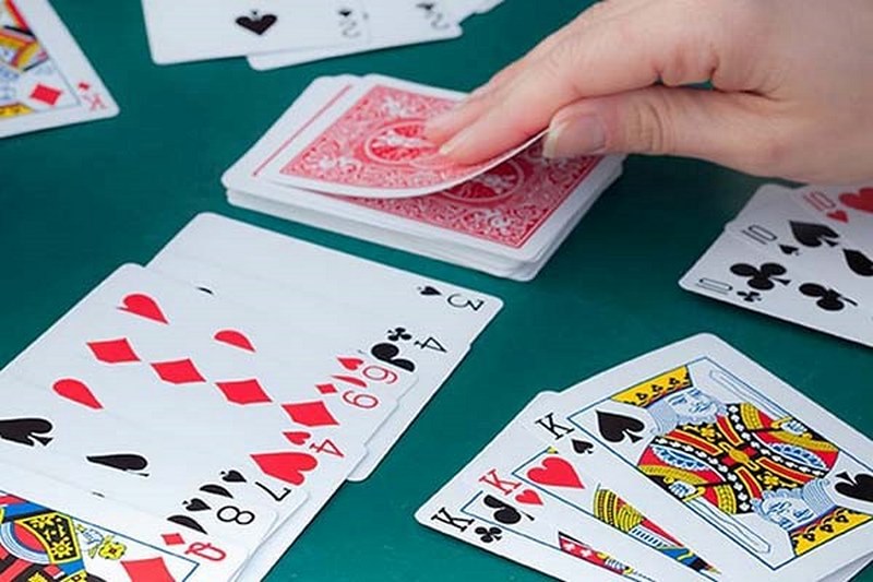 Luật Chơi Tới Trắng Trong Tiến Lên Chi Tiết Người Chơi Cần Nắm Rõ