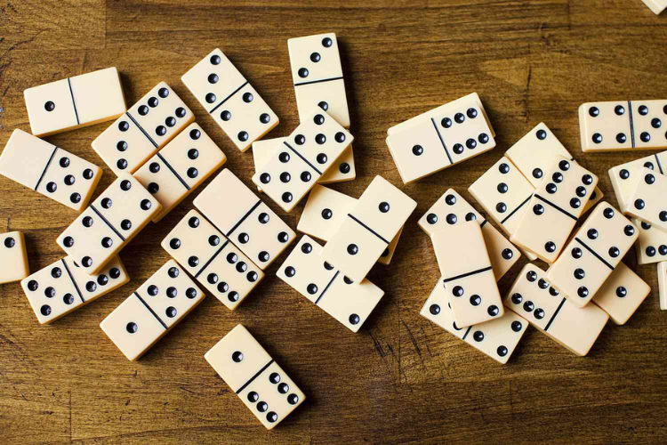 Cờ Domino là gì? Hướng dẫn cách chơi Domino cùng hội bạn thân
