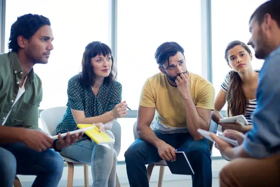 Kỹ năng bán hàng là gì? Cách rèn luyện kỹ năng bán hàng hiệu quả cho người mới